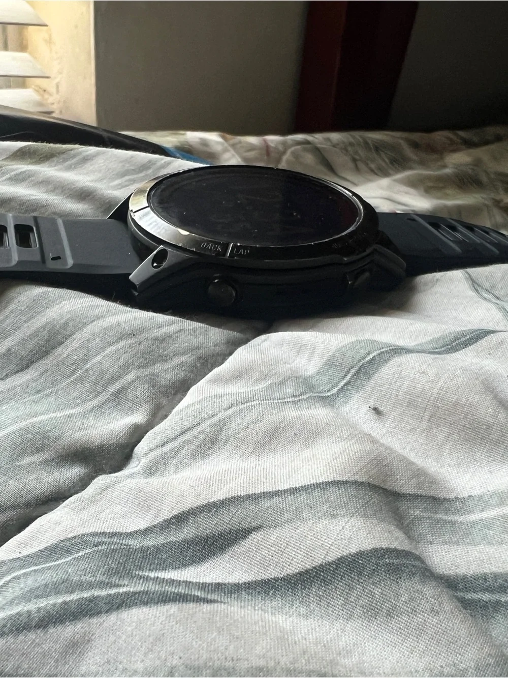 Garmin Fenix 7X Sapphire Solar 51mm Black Smartwatch. Flashlight on this watch.